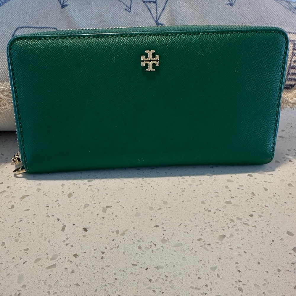 Tory Burch Continental wallet